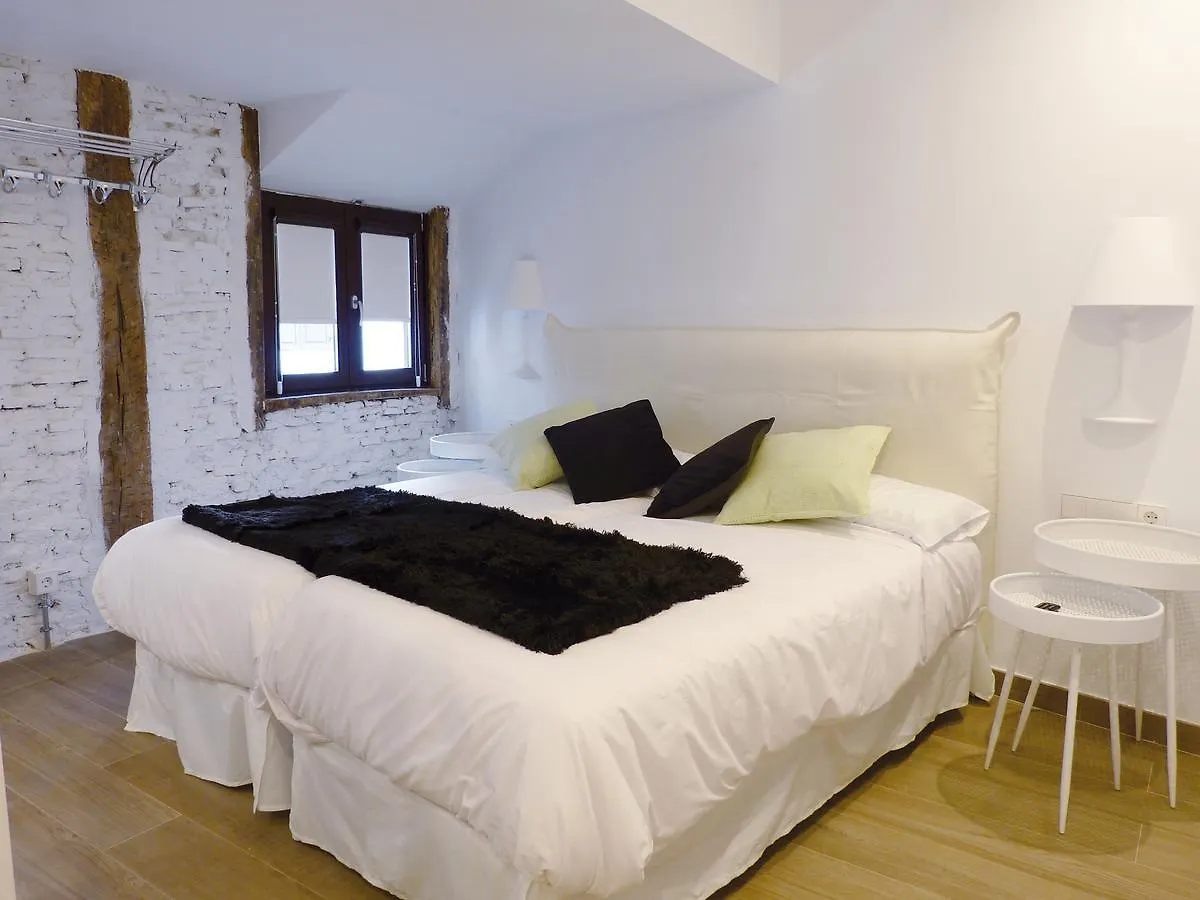 Pension Lo Bilbao 2*,